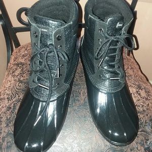 Michael kors duck boots